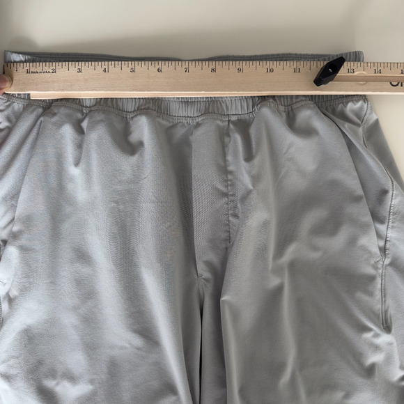 Lululemon Shorts Mens Medium Gray Pace Breaker 9'' Lined Silver Drop Performance - Picture 9 of 9
